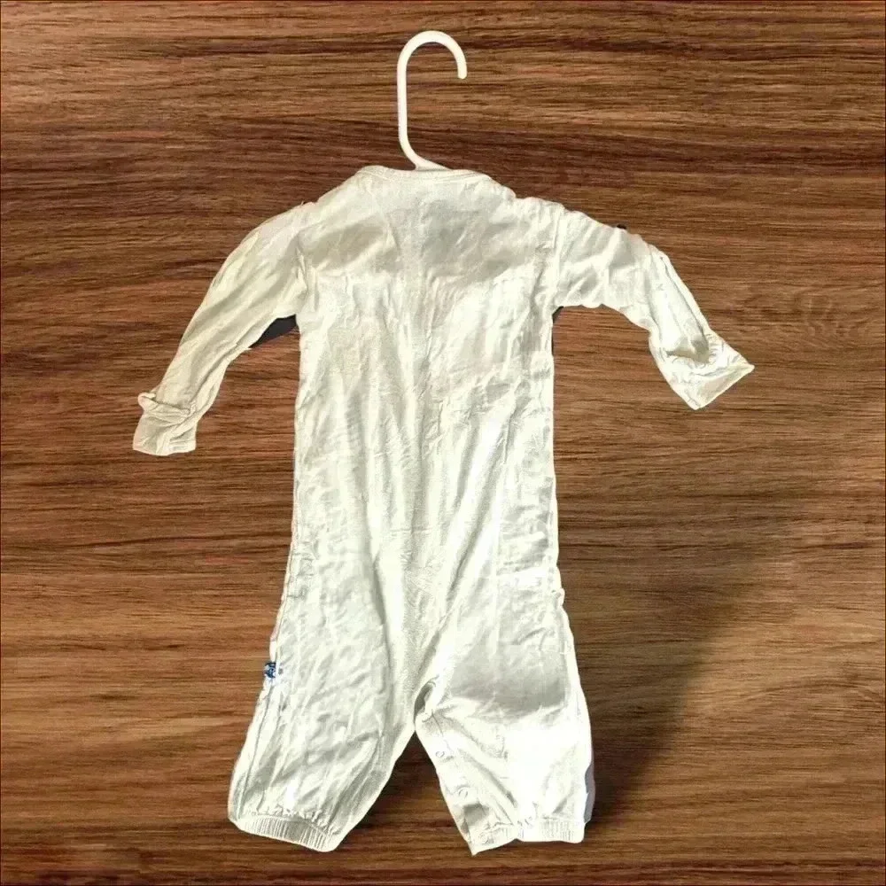 Kickee Pant 18 mo white layette w pants conversion. NL wear, Grt cnditn.